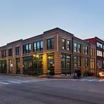 2Br 2Ba Loft Downtown Kc In Historic Building-201